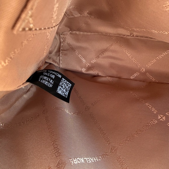 Michael Kors Pink Quilted Crossbody Bag - Picture 8 of 16